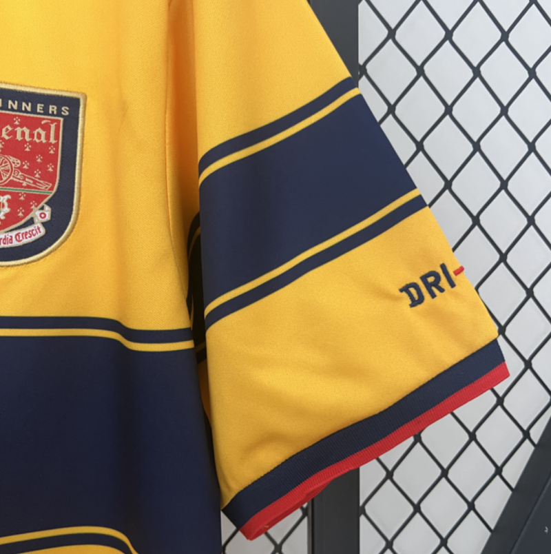 Retro Arsenal 97/99 Away Kit - Image 4